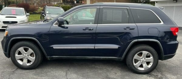 2012 Jeep Grand Cherokee Laredo X 4WD - Image 3